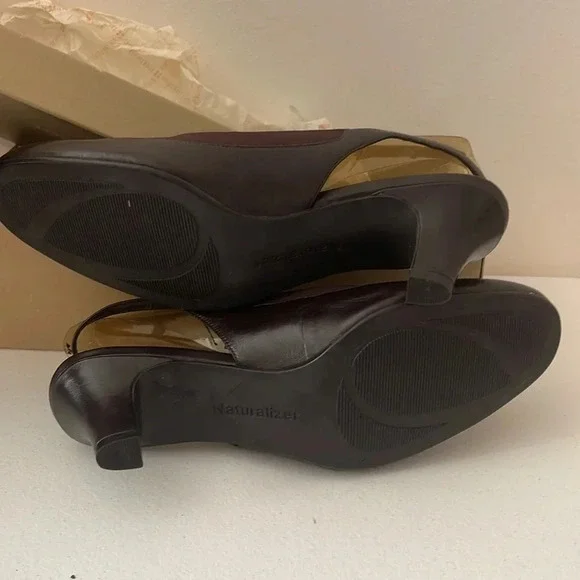 NIB NATURALIZER WOMEN'S ALENA BROWN LEATHER SLINGBACK HEELS Size 7WW NIB - Picture 7 of 16